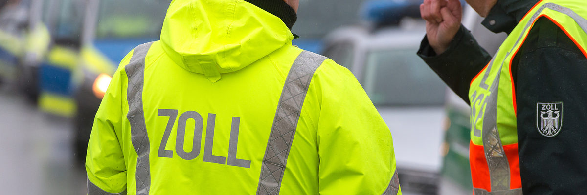 Zoll - Zollbeamter