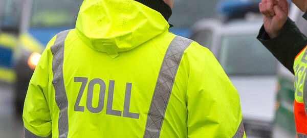 Zoll - Zollbeamter